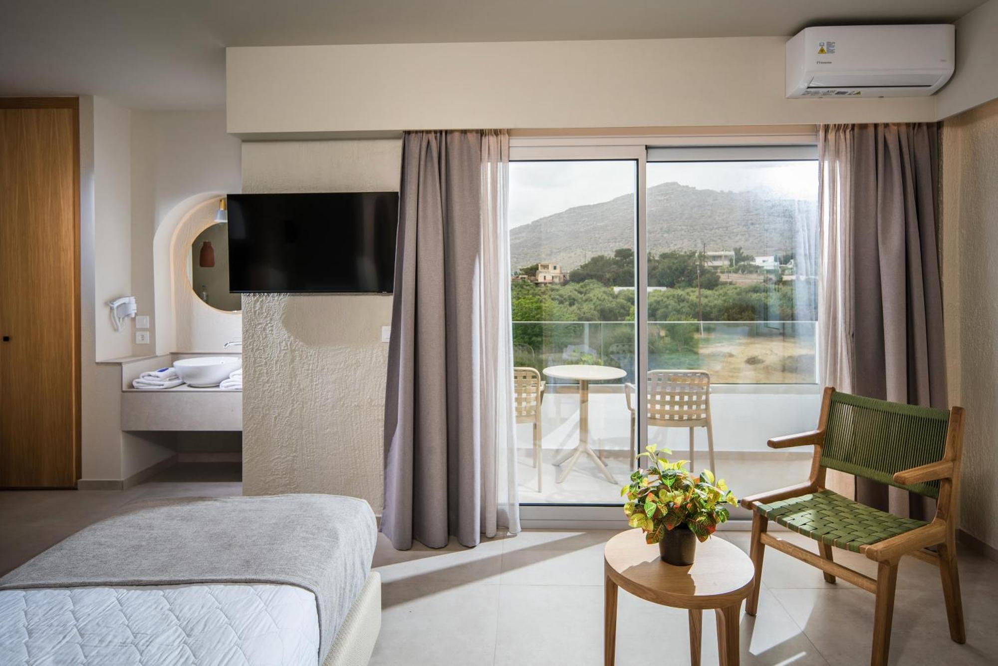 South Coast Hotel Makry Gialos  Exterior photo