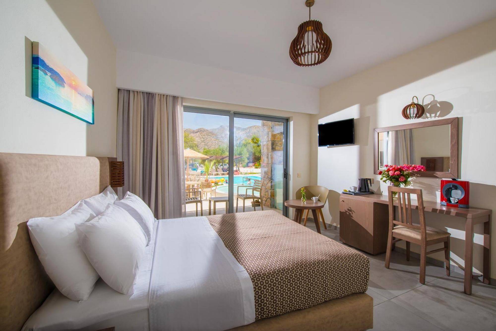 South Coast Hotel Makry Gialos  Exterior photo