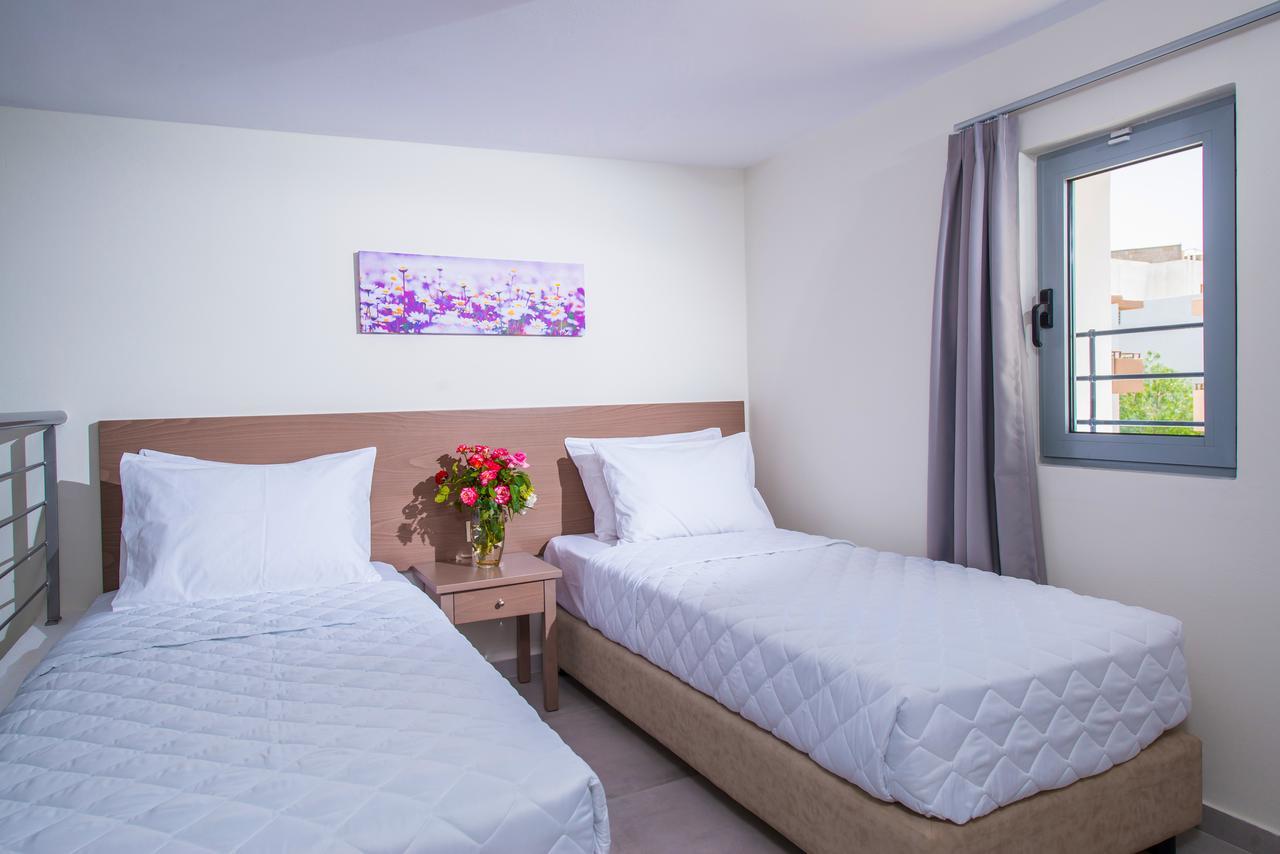 South Coast Hotel Makry Gialos  Exterior photo